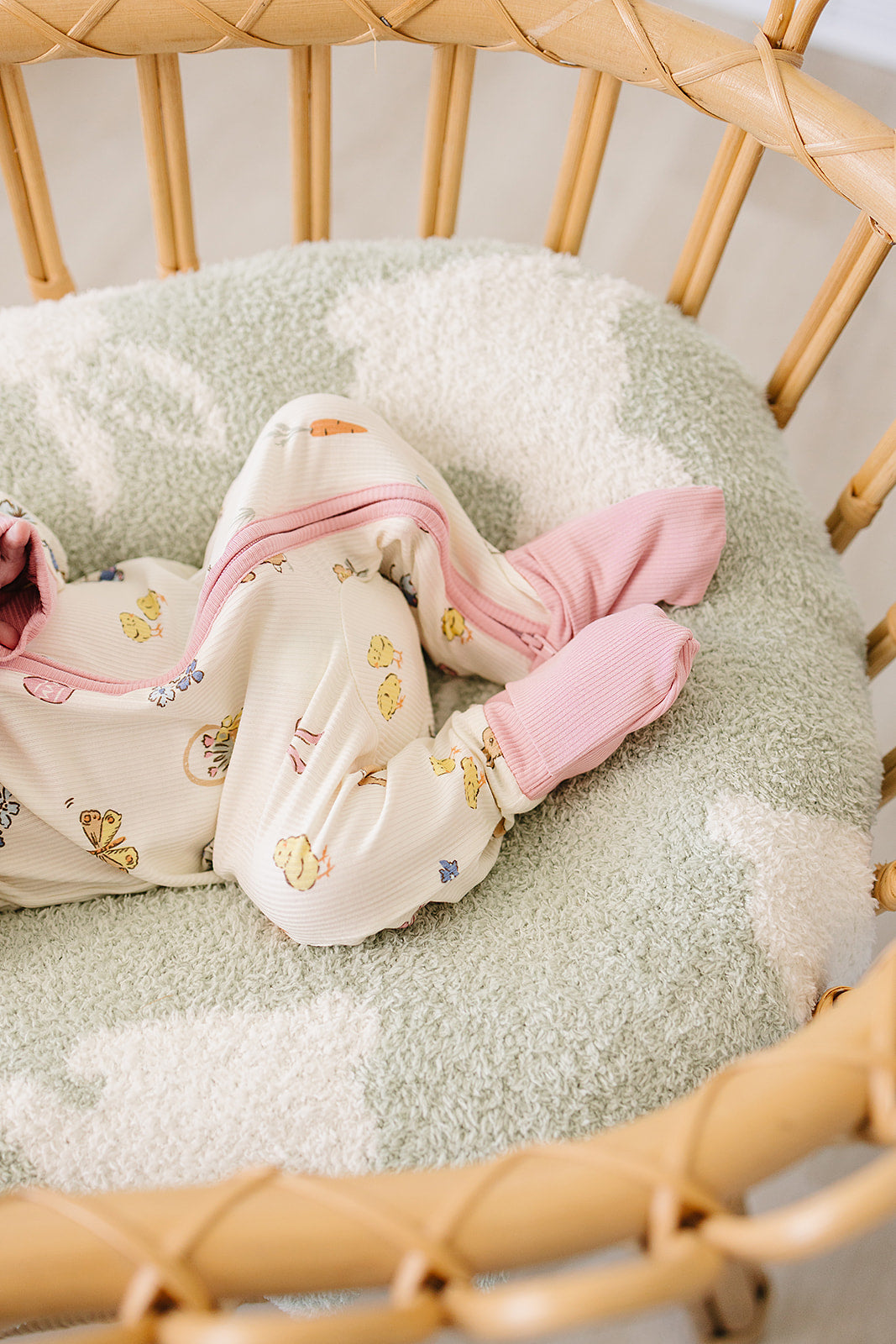 Pink Bunny Ribbed Bamboo Zipper